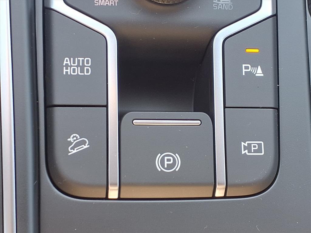 new 2026 Kia Sorento Hybrid car, priced at $42,698