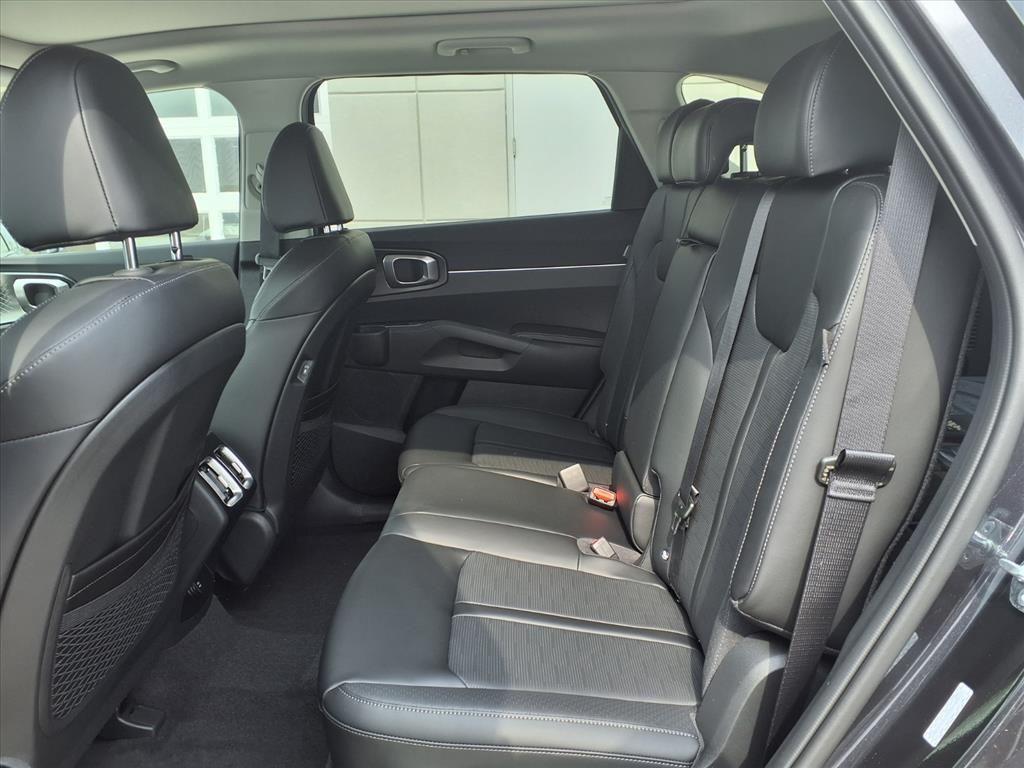 new 2026 Kia Sorento car, priced at $34,480