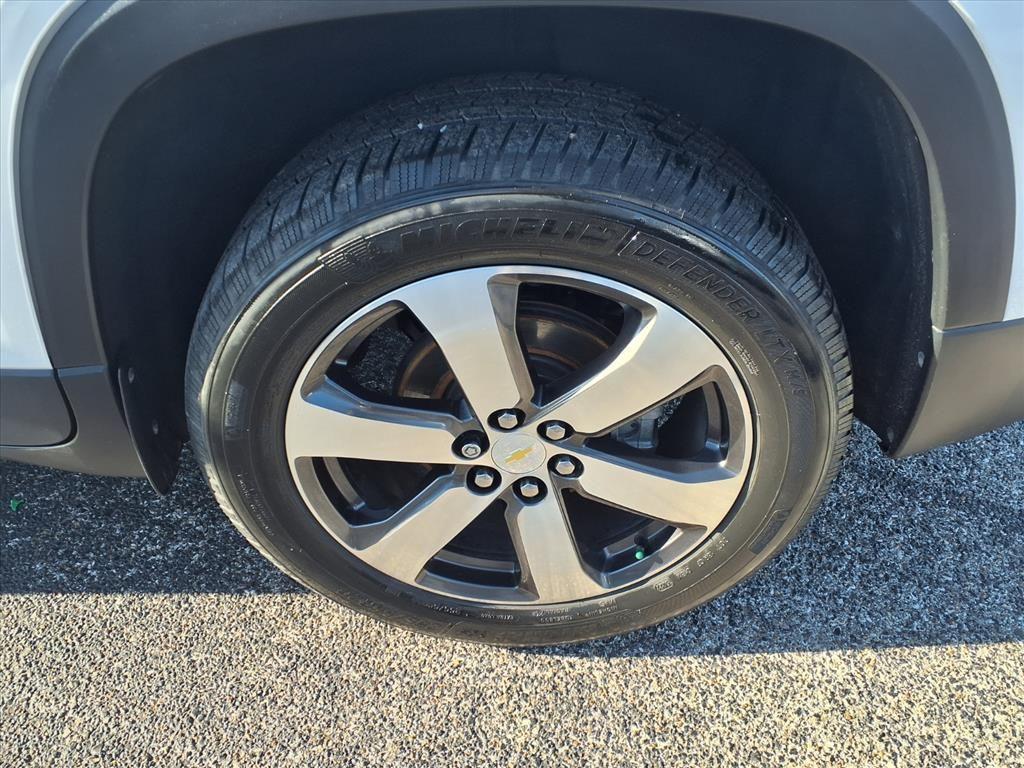 used 2020 Chevrolet Traverse car, priced at $19,991