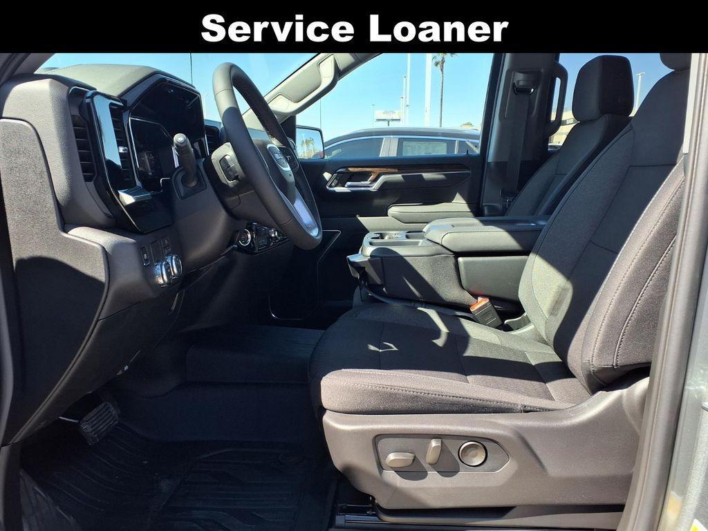 new 2026 GMC Sierra 1500 car, priced at $40,725