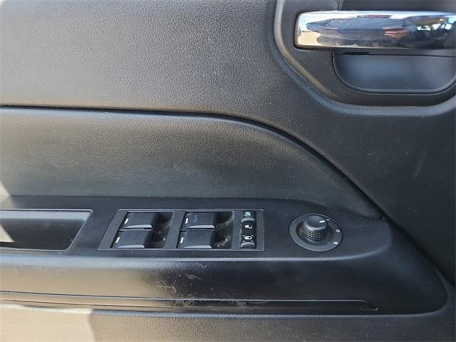 used 2015 Jeep Compass car, priced at $8,999