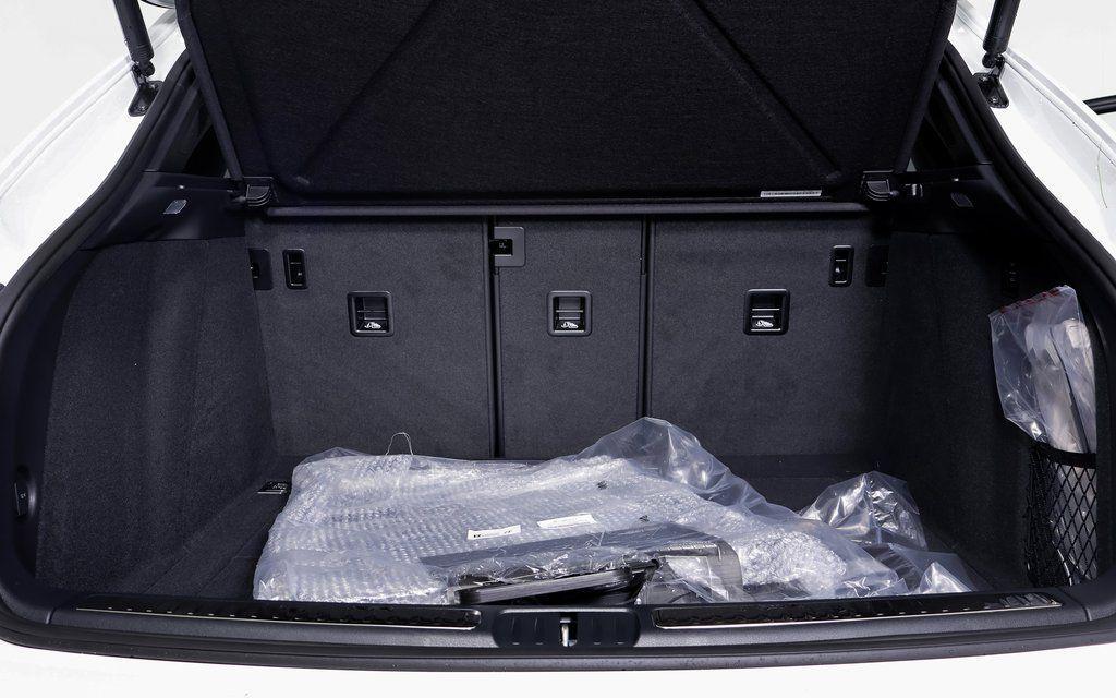 new 2025 Porsche Macan car, priced at $81,085