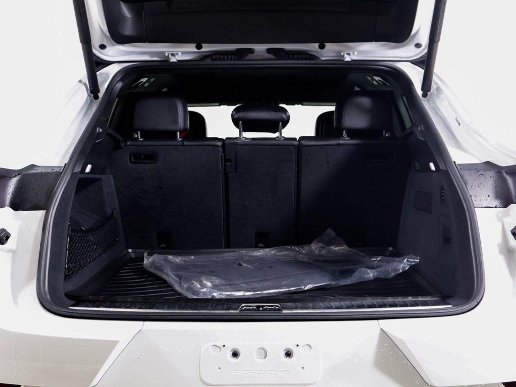 used 2025 Porsche Cayenne car, priced at $128,500