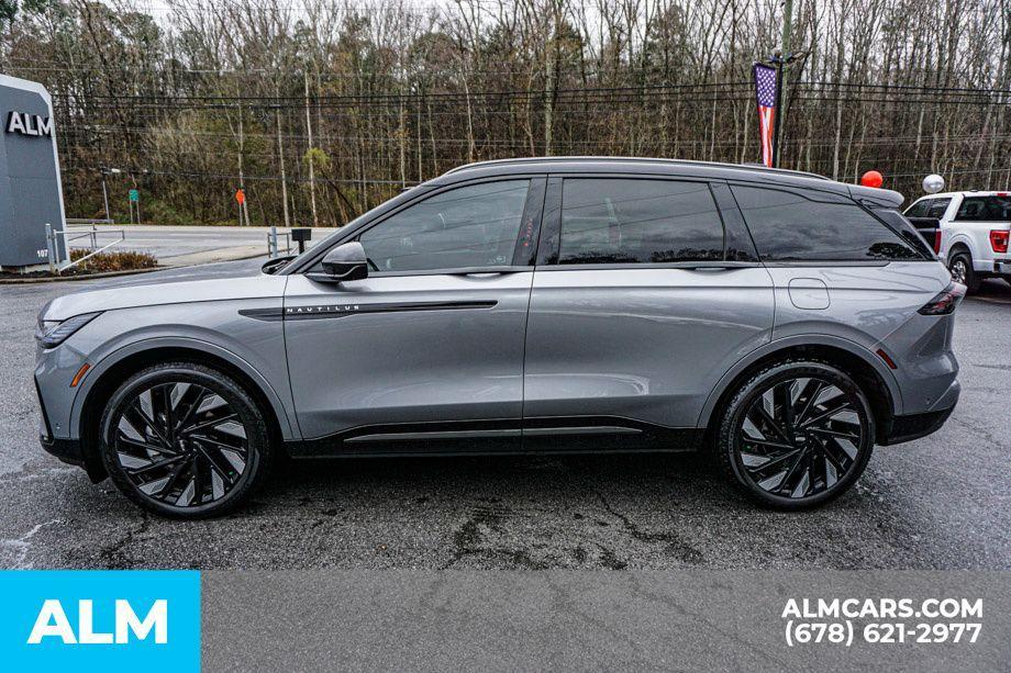 used 2024 Lincoln Nautilus car, priced at $52,420