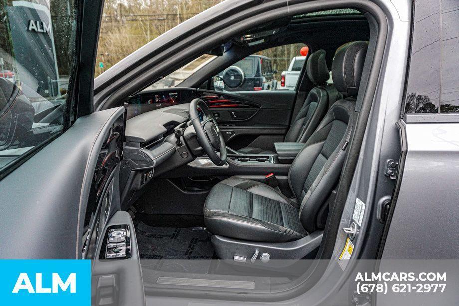 used 2024 Lincoln Nautilus car, priced at $52,420