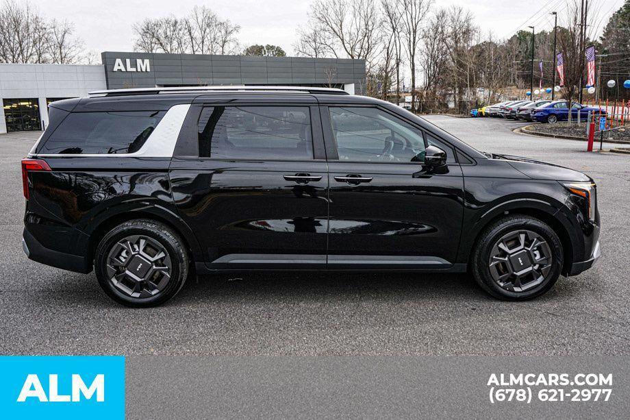 used 2025 Kia Carnival Hybrid car, priced at $36,960
