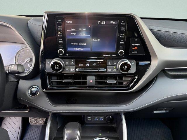 used 2022 Toyota Highlander car, priced at $35,971
