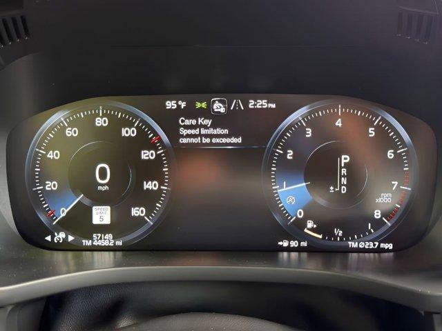 used 2021 Volvo XC60 car, priced at $27,384