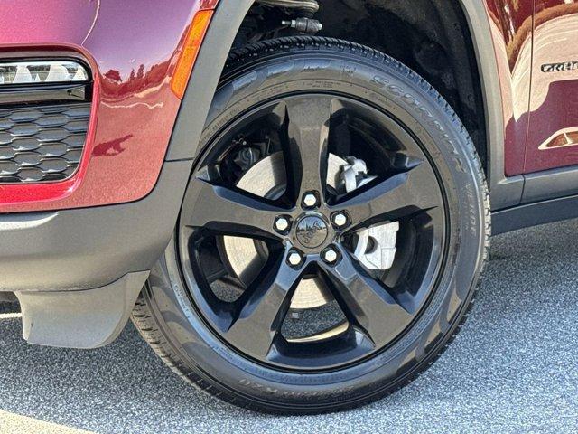 used 2024 Jeep Grand Cherokee car, priced at $32,000