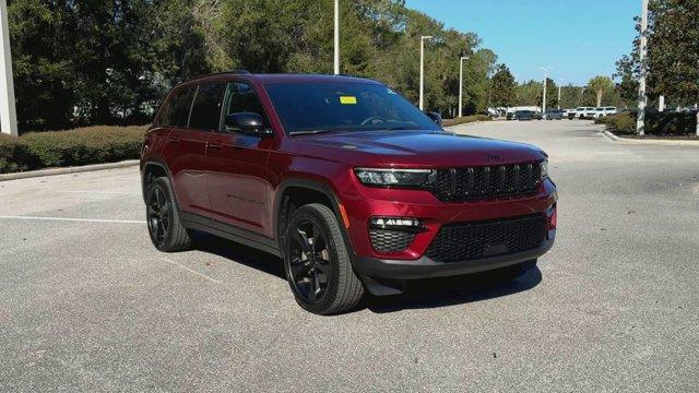 used 2024 Jeep Grand Cherokee car, priced at $32,000