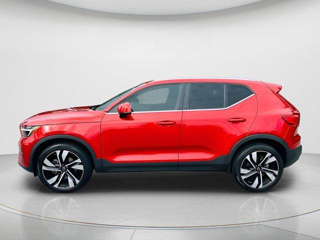 used 2023 Volvo XC40 car, priced at $29,384