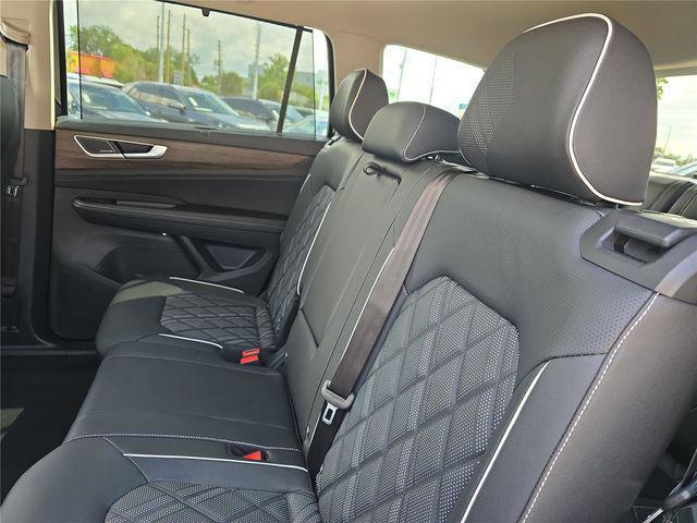 new 2026 Volkswagen Atlas car, priced at $51,046