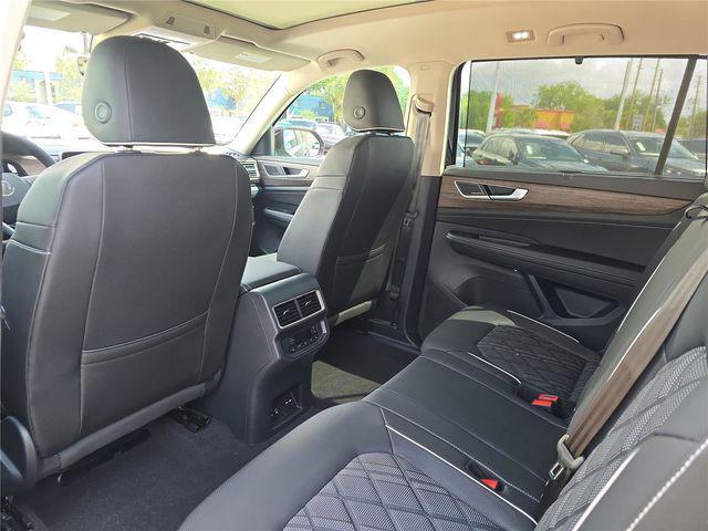 new 2026 Volkswagen Atlas car, priced at $51,046
