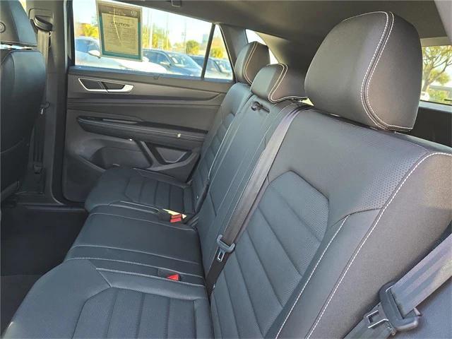 used 2025 Volkswagen Atlas Cross Sport car, priced at $38,795