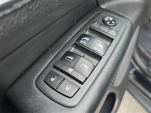 used 2019 Jeep Grand Cherokee car, priced at $15,695