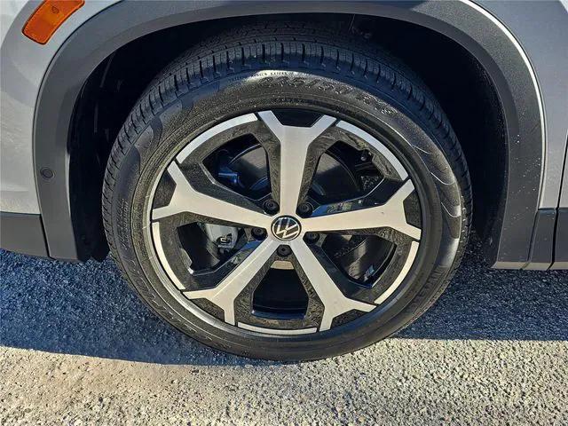 new 2026 Volkswagen Tiguan car, priced at $34,037