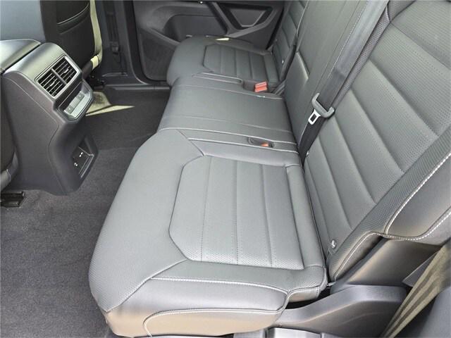 new 2026 Volkswagen Atlas Cross Sport car, priced at $45,981