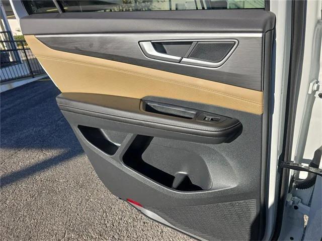 used 2025 Volkswagen Atlas Cross Sport car, priced at $32,895