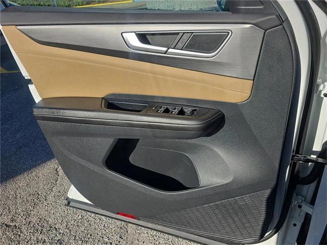 used 2025 Volkswagen Atlas Cross Sport car, priced at $32,895