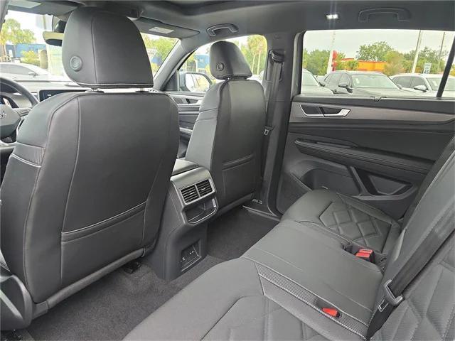 new 2026 Volkswagen Atlas Cross Sport car, priced at $42,267