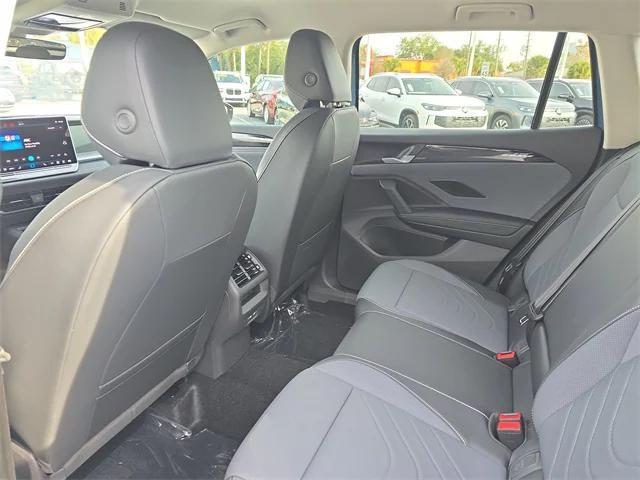 new 2026 Volkswagen Tiguan car, priced at $33,686