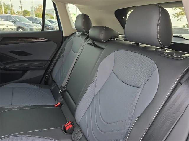 new 2026 Volkswagen Tiguan car, priced at $33,686