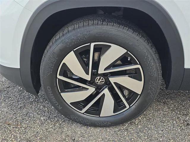 new 2026 Volkswagen Atlas car, priced at $47,736