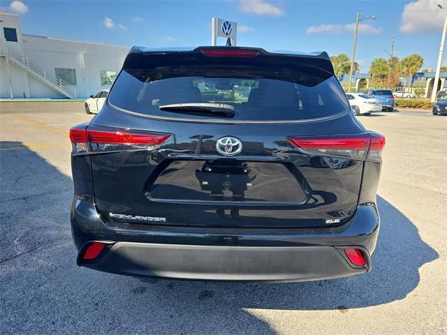 used 2022 Toyota Highlander car, priced at $28,295