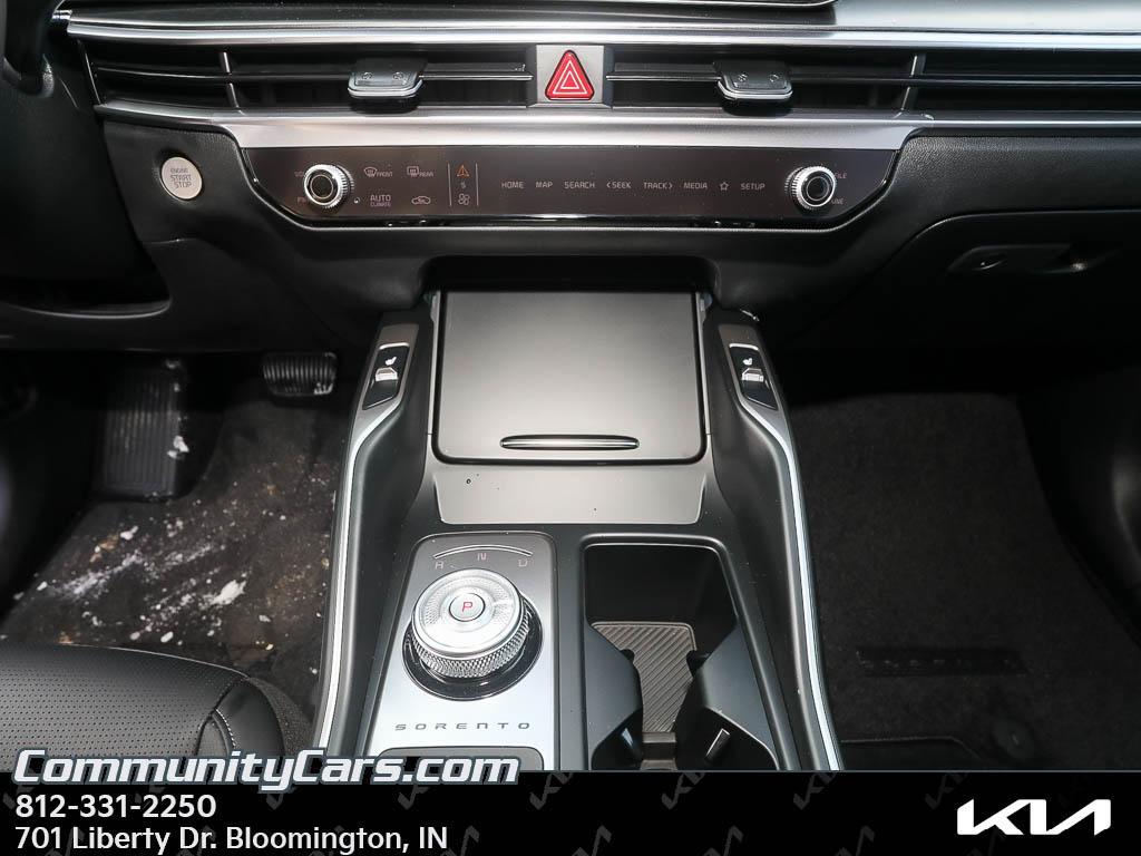 new 2026 Kia Sorento Plug-In Hybrid car, priced at $46,627