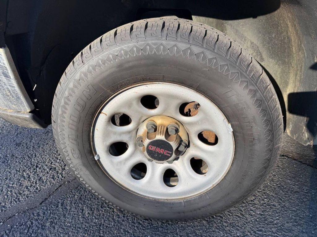 used 2009 GMC Sierra 1500 car, priced at $9,995