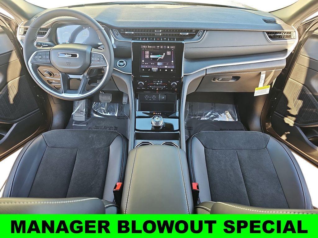 new 2025 Jeep Grand Cherokee car, priced at $41,750
