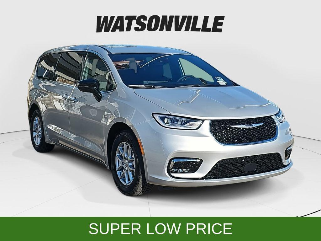 new 2026 Chrysler Pacifica car, priced at $41,325