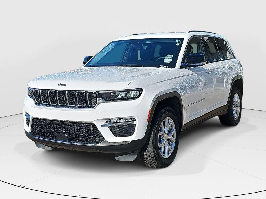 used 2023 Jeep Grand Cherokee car, priced at $29,874