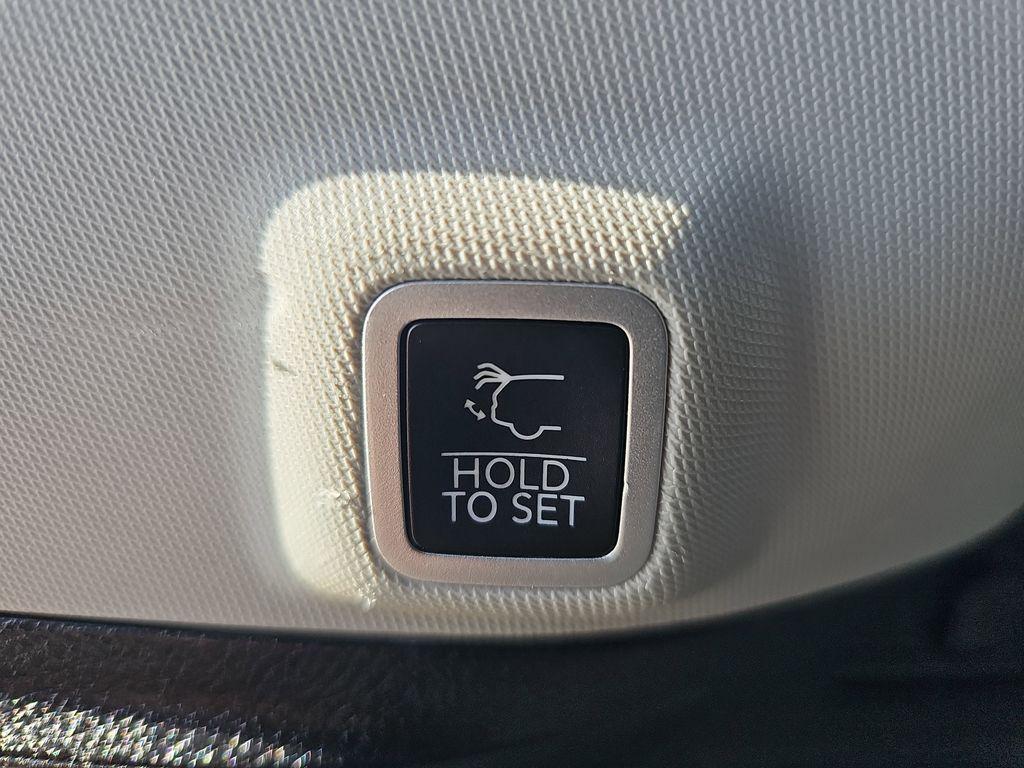 used 2023 Jeep Grand Cherokee car, priced at $29,874