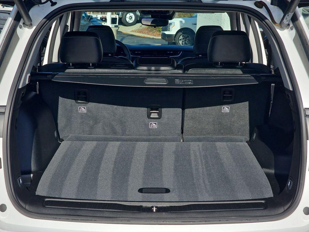 used 2023 Jeep Grand Cherokee car, priced at $29,874