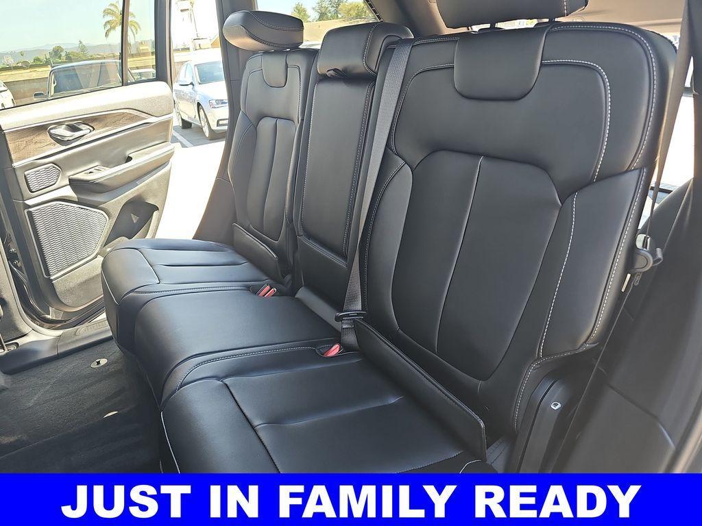 new 2026 Jeep Grand Cherokee car, priced at $50,340