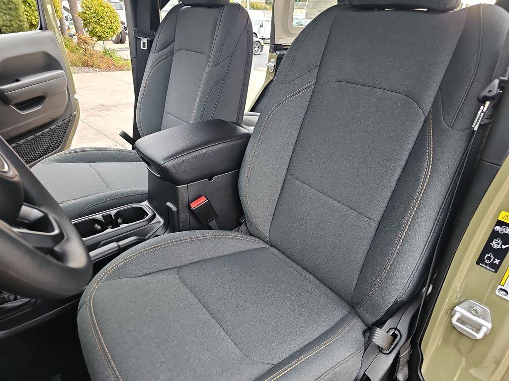 new 2026 Jeep Wrangler car, priced at $43,625