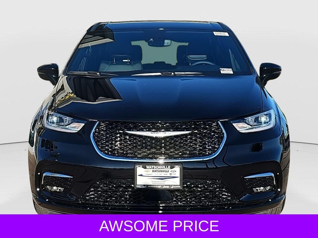 new 2026 Chrysler Pacifica car, priced at $41,365