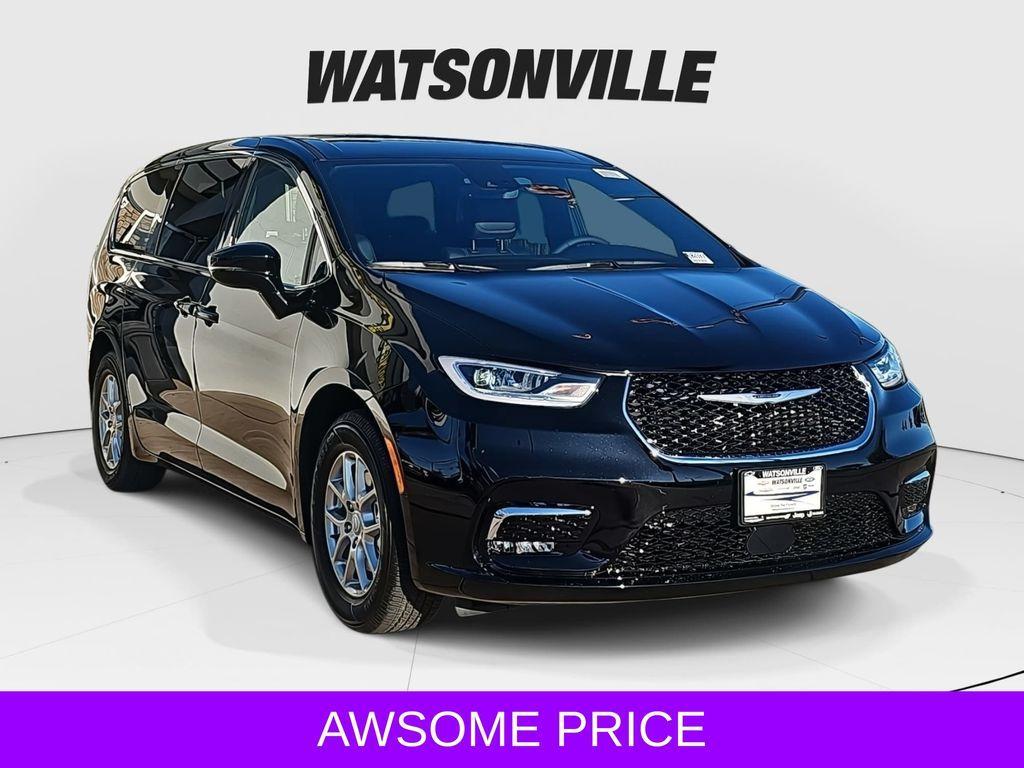 new 2026 Chrysler Pacifica car, priced at $41,365