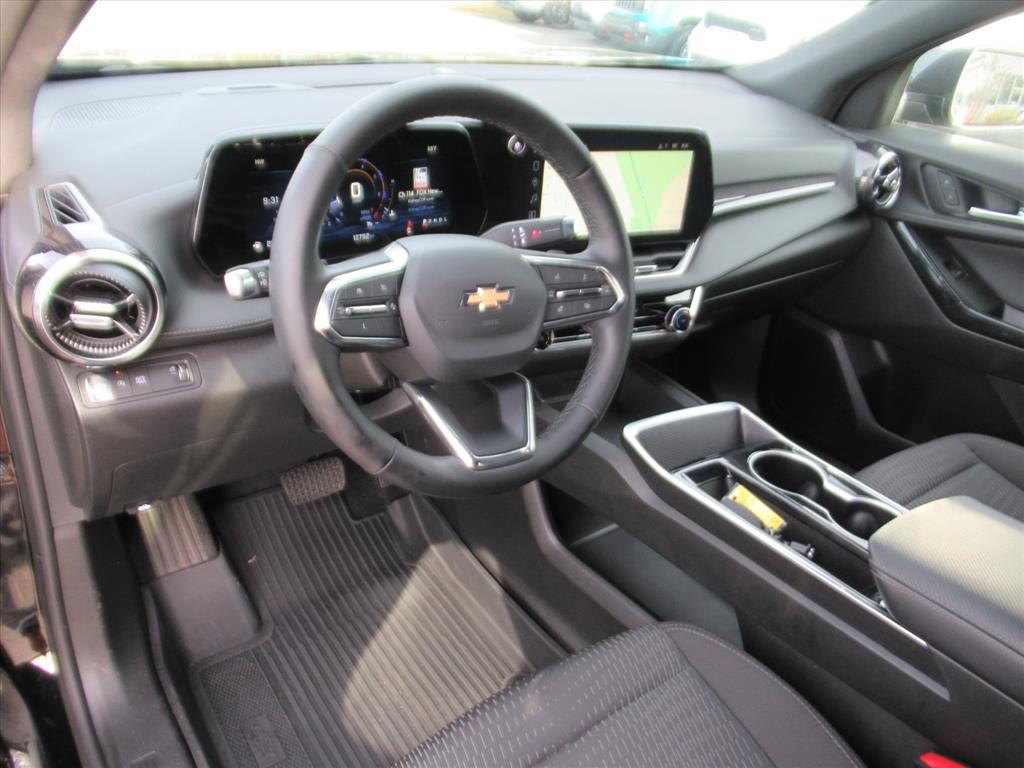 used 2025 Chevrolet Equinox car, priced at $25,400