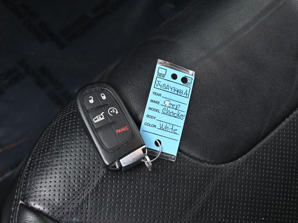 used 2021 Jeep Cherokee car, priced at $17,385