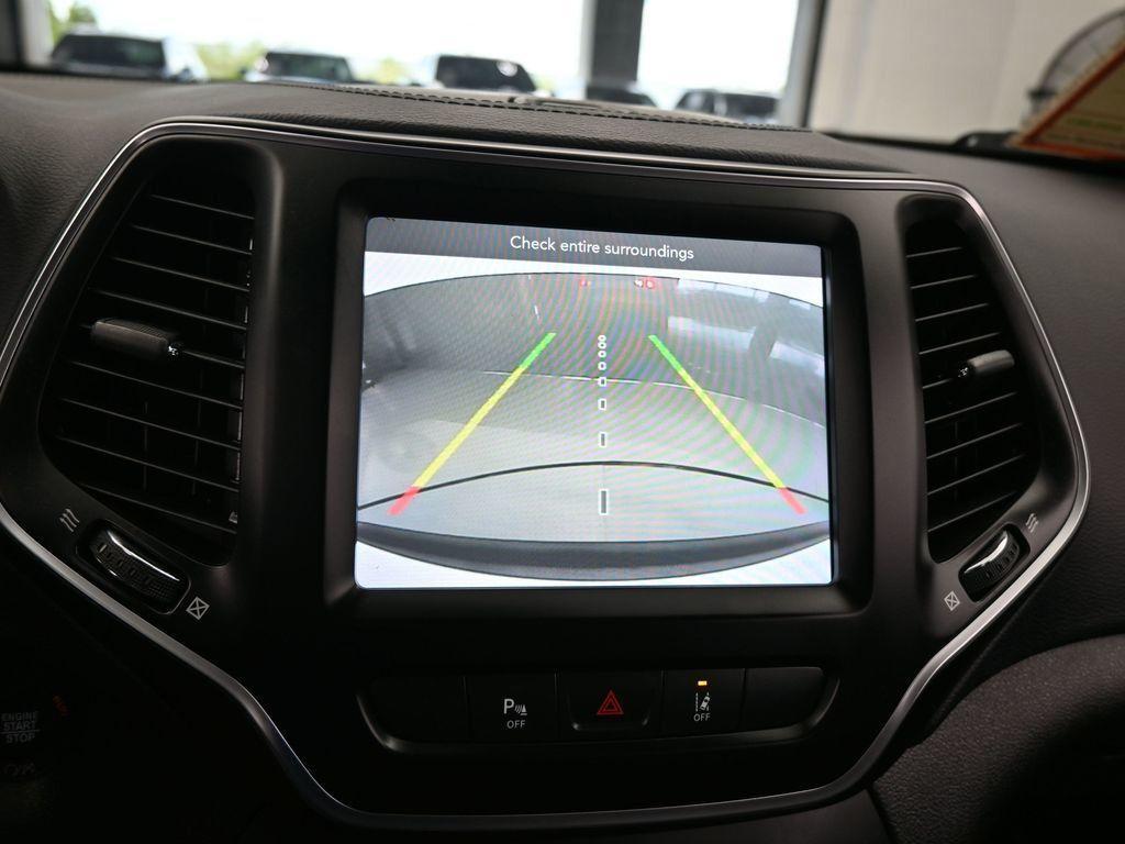 used 2021 Jeep Cherokee car, priced at $17,385