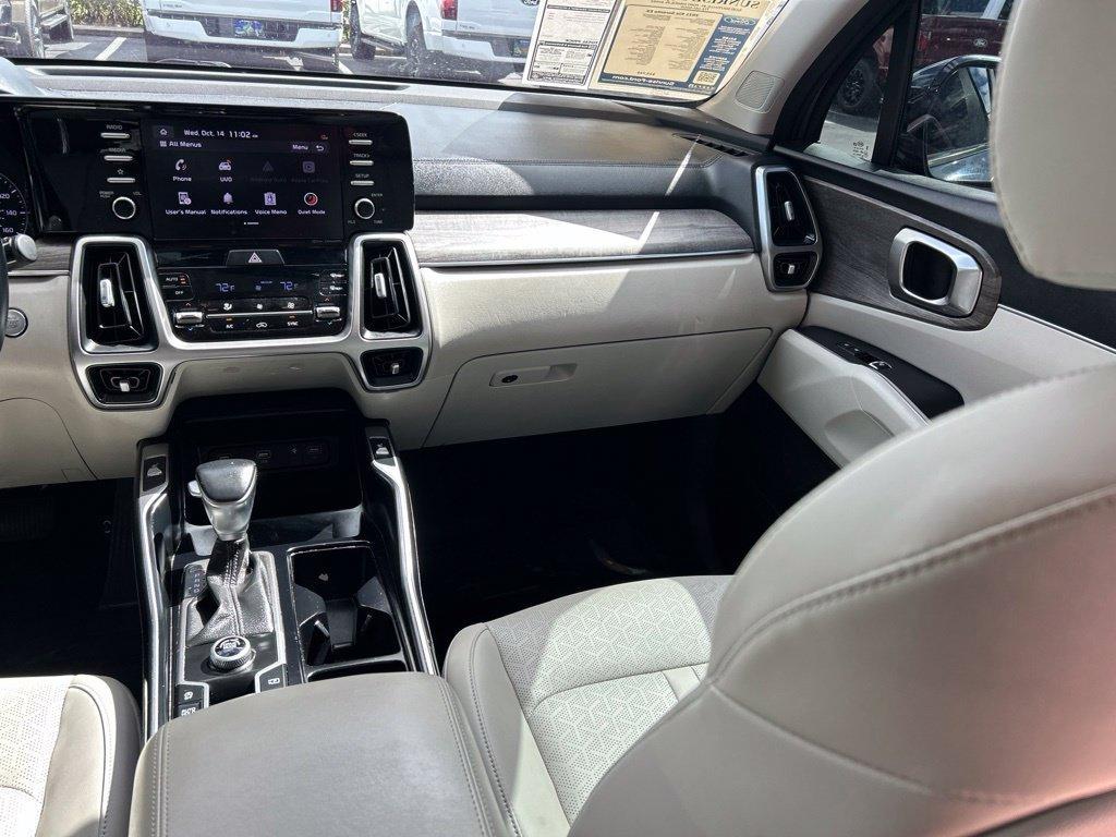 used 2021 Kia Sorento car, priced at $21,630
