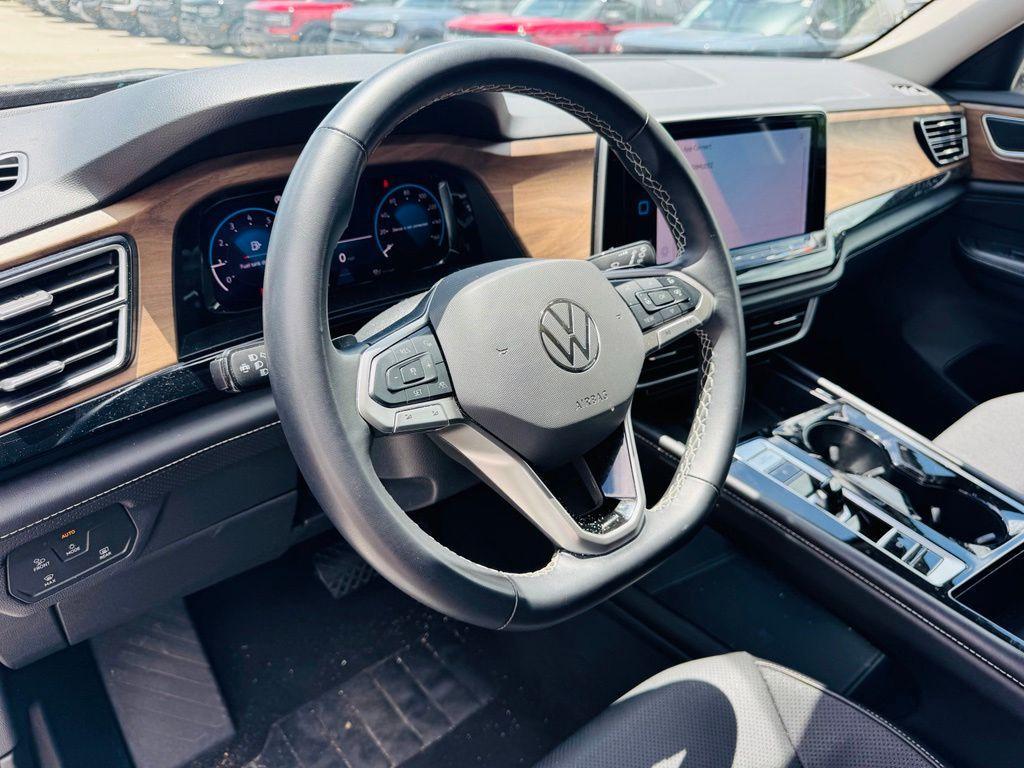 used 2024 Volkswagen Atlas car, priced at $25,542