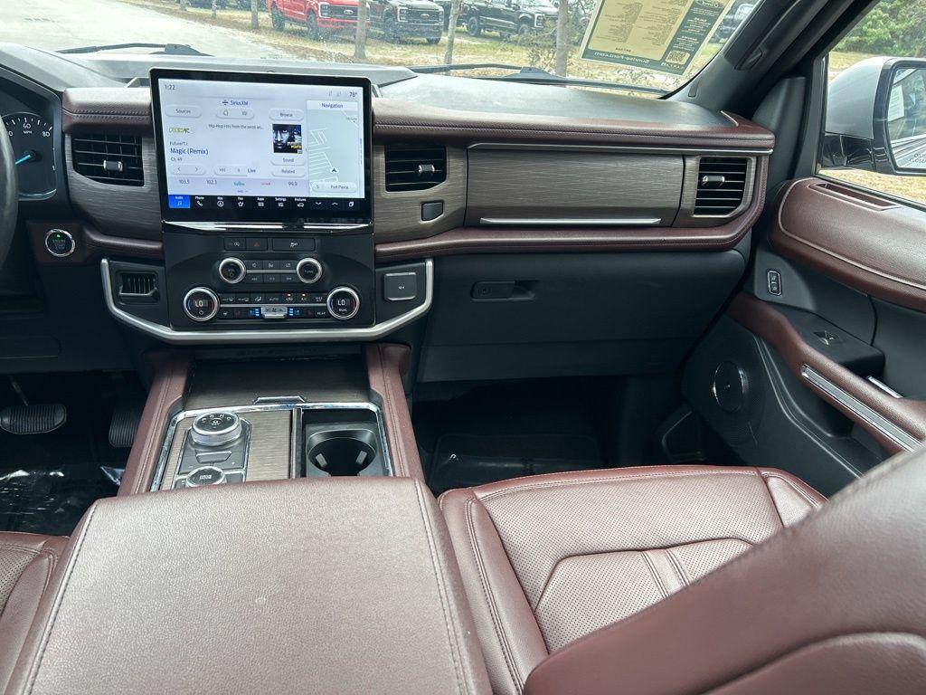 used 2024 Ford Expedition Max car, priced at $40,336