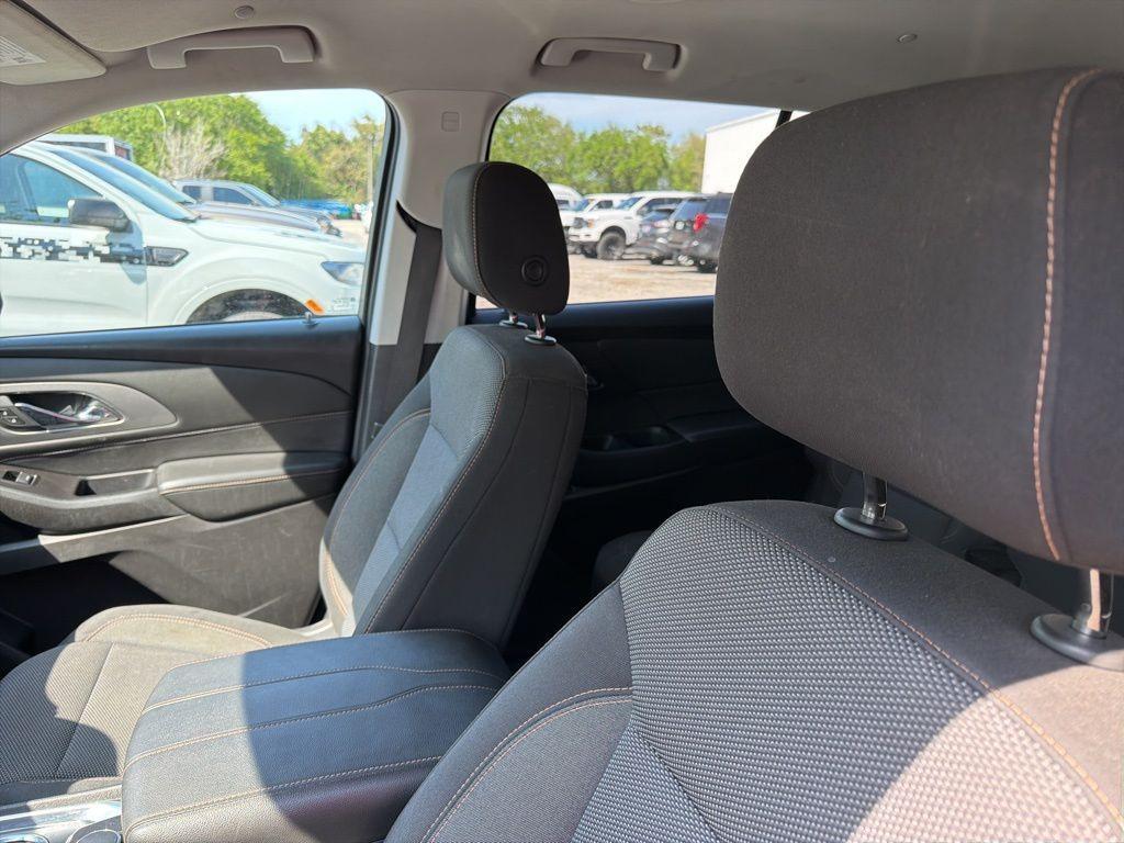 used 2018 Chevrolet Traverse car, priced at $11,497