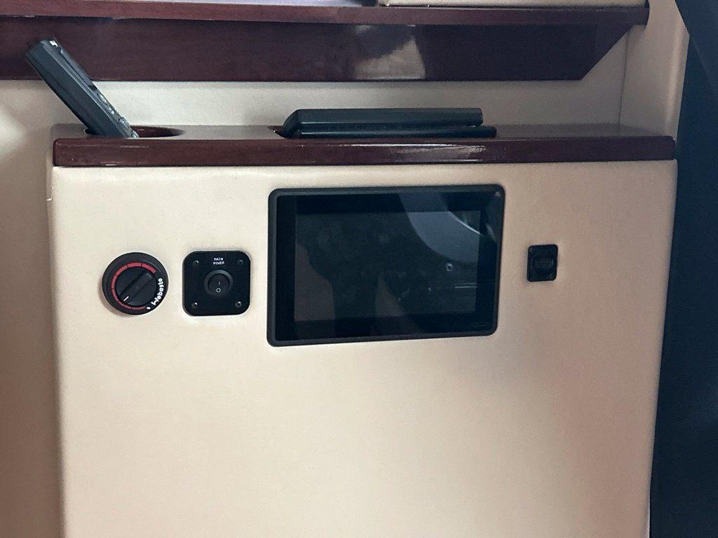 Mercedes-Benz Sprinter view 15