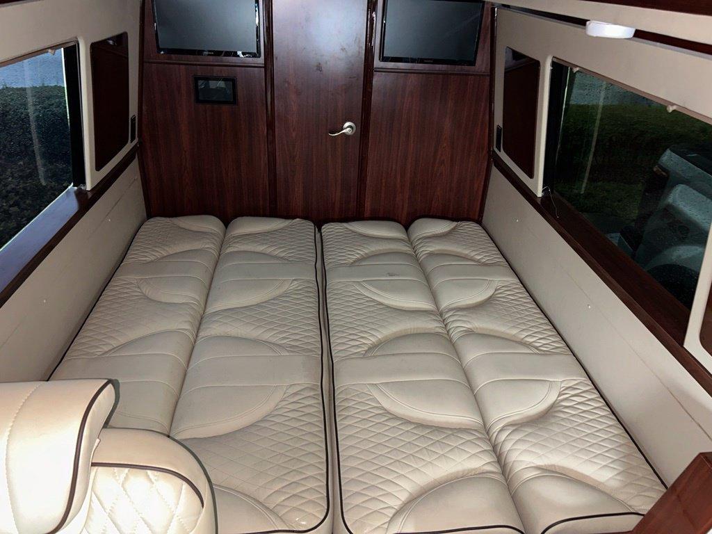 Mercedes-Benz Sprinter view 20