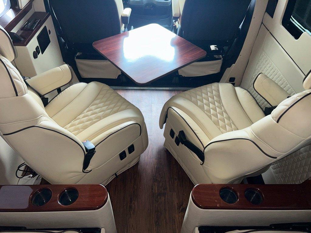 Mercedes-Benz Sprinter view 13