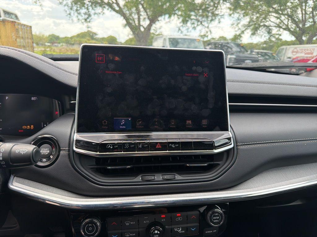 used 2022 Jeep Compass car, priced at $23,197